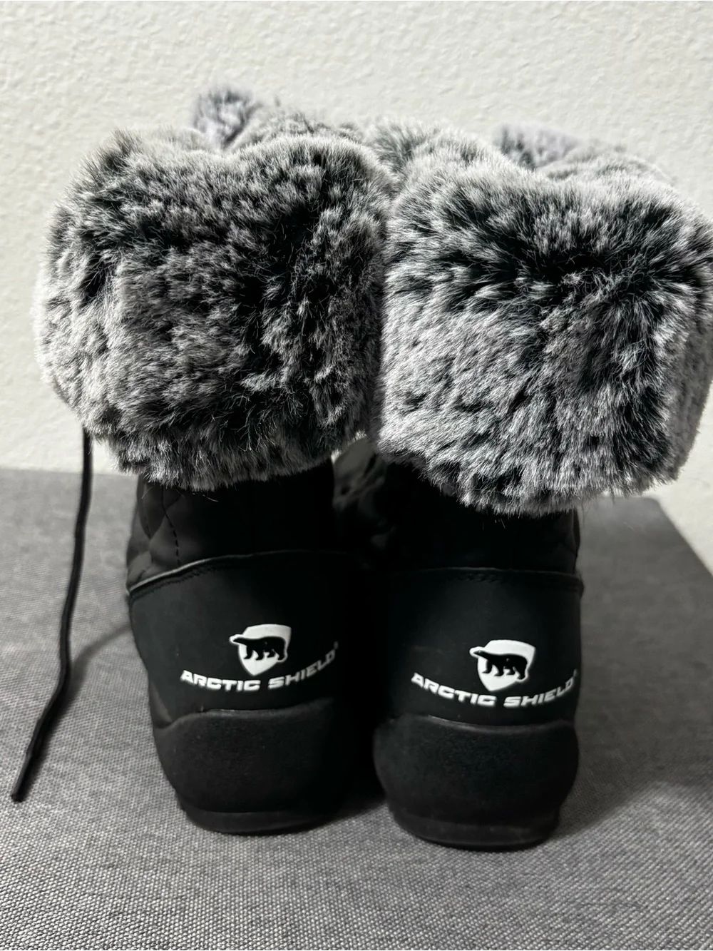 ArcticShield Waterproof Snow Boots Black Faux Fur Size 6